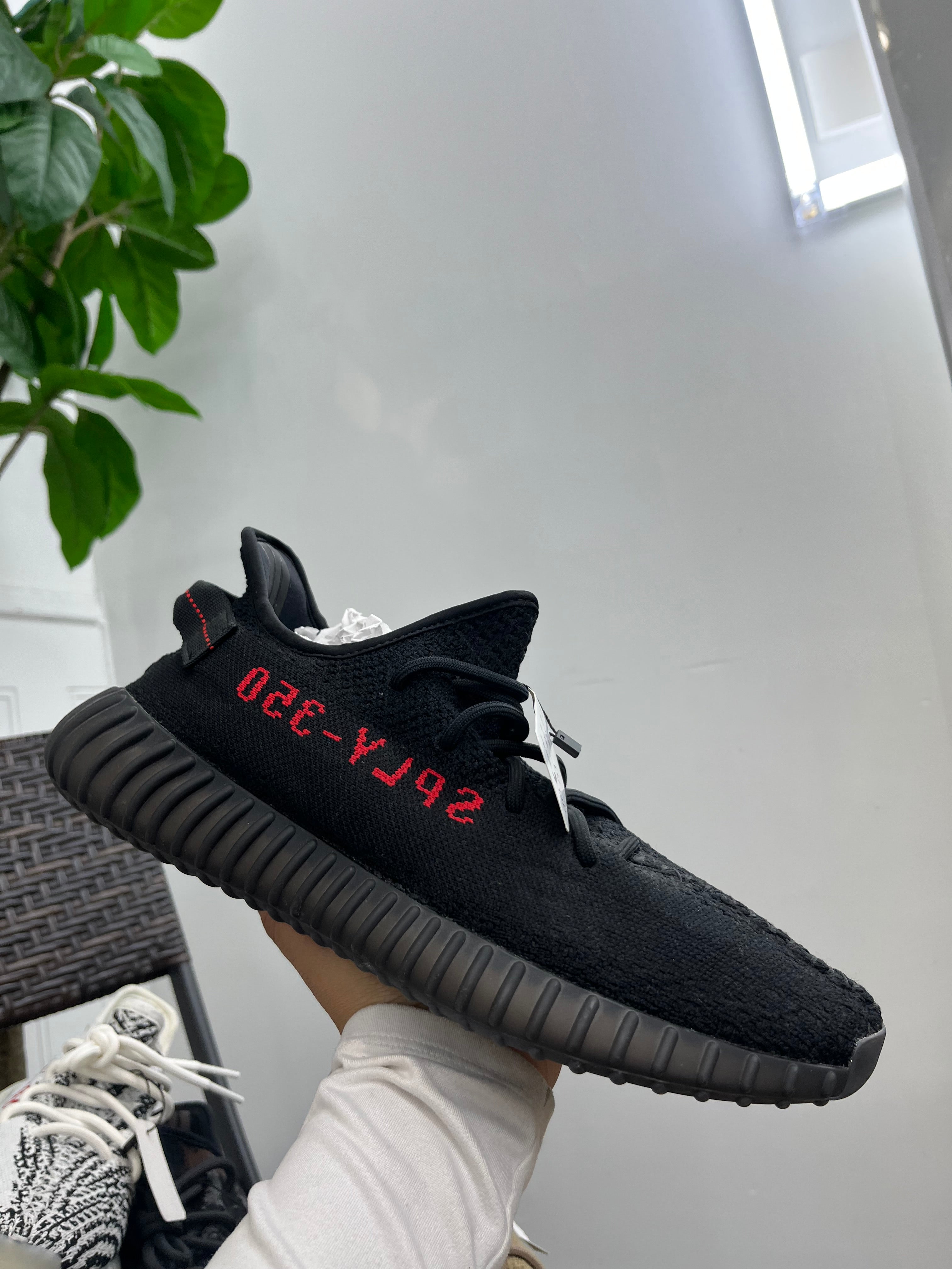 Adidas Yeezy 350 v2 black red