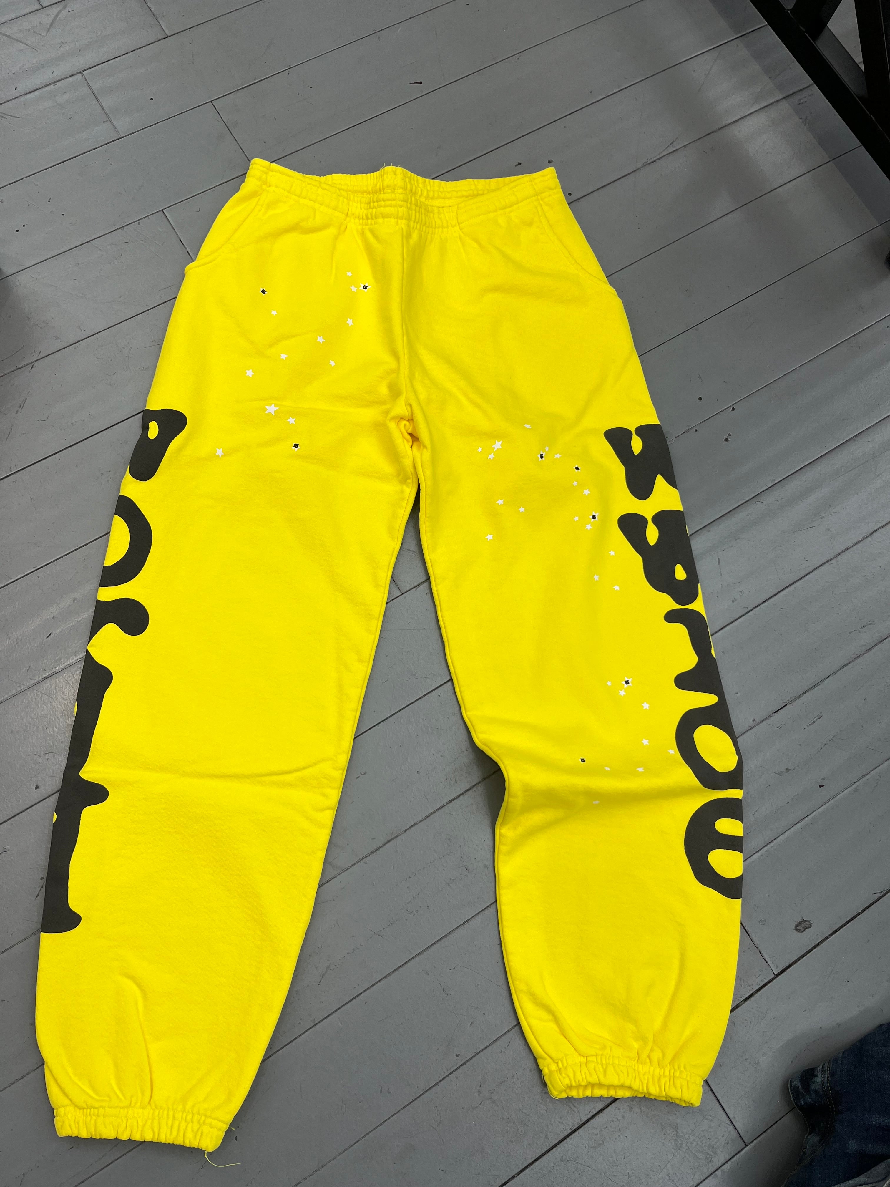 Spider sweatpants yellow/ black logo