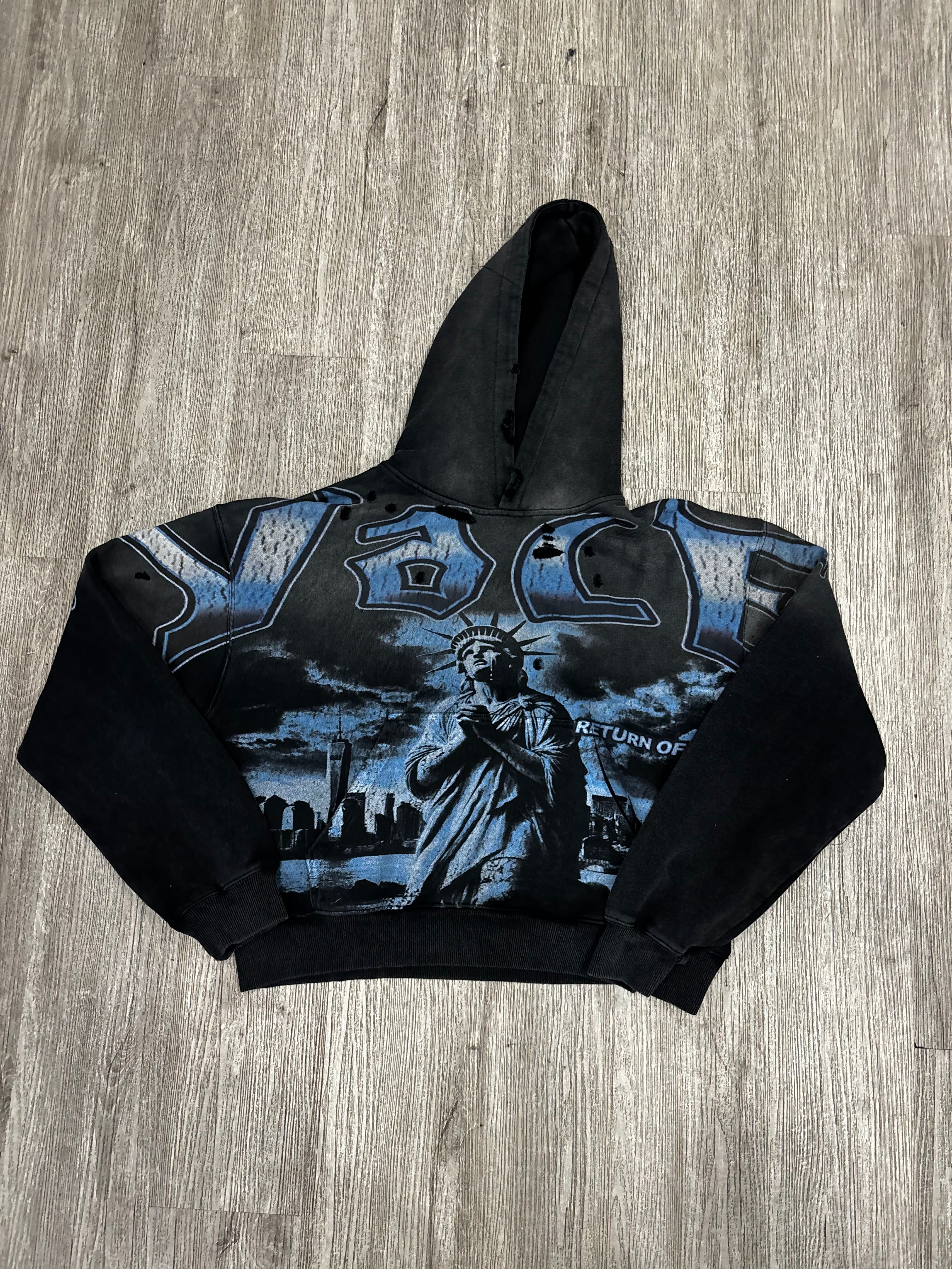 Vale lives hoodie statue of liberty black